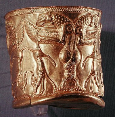 Kelch, mit mythologischen Kreaturen verziert, nordwestlicher Iran, ca. 1200-1100 v. Chr. von Persian School